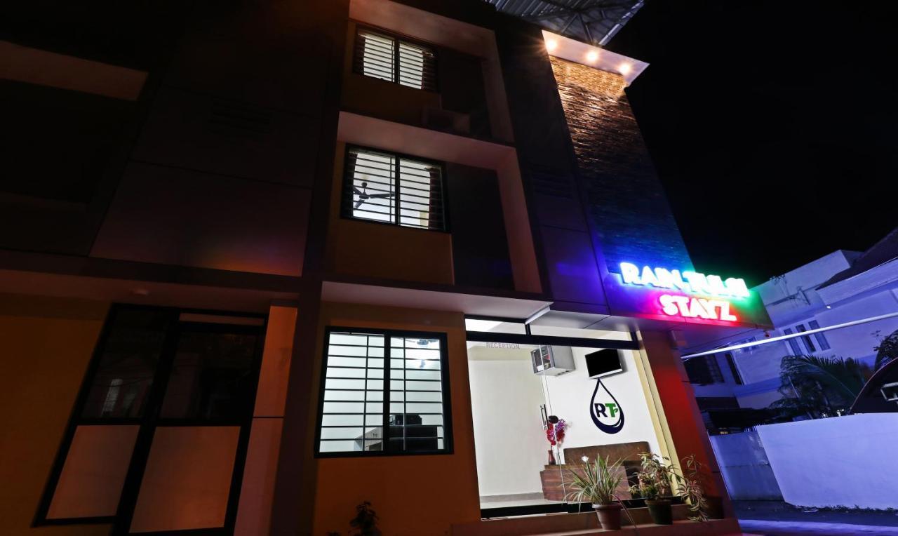 Itsy Hotels Rain Tulsi Stayz, Palarivattom Junction Kochi Ngoại thất bức ảnh